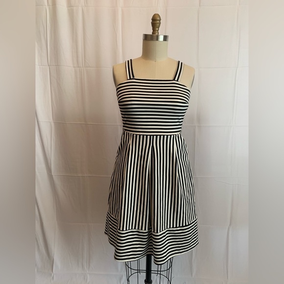 Nwot Brixon Ivy Black & White Striped
Ponte Bib Fit & Flare Summer Dress medium - Picture 2 of 12